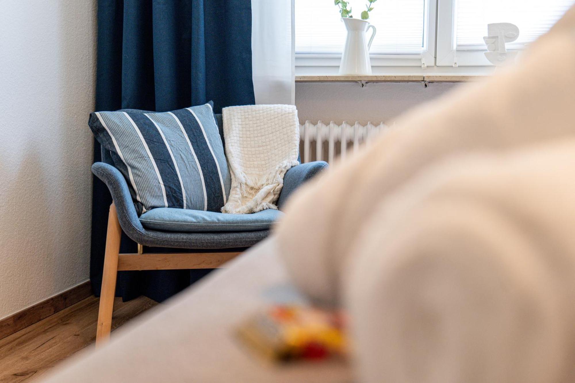 Riesling Appartement For 2 - 4 People - Billiards - Balcony With Mosel View - Parking - Wine Barrel Bar - Fully Equipped Kitchen - Netflix - Waiputv - 3 Km From Cochem Klotten Luaran gambar