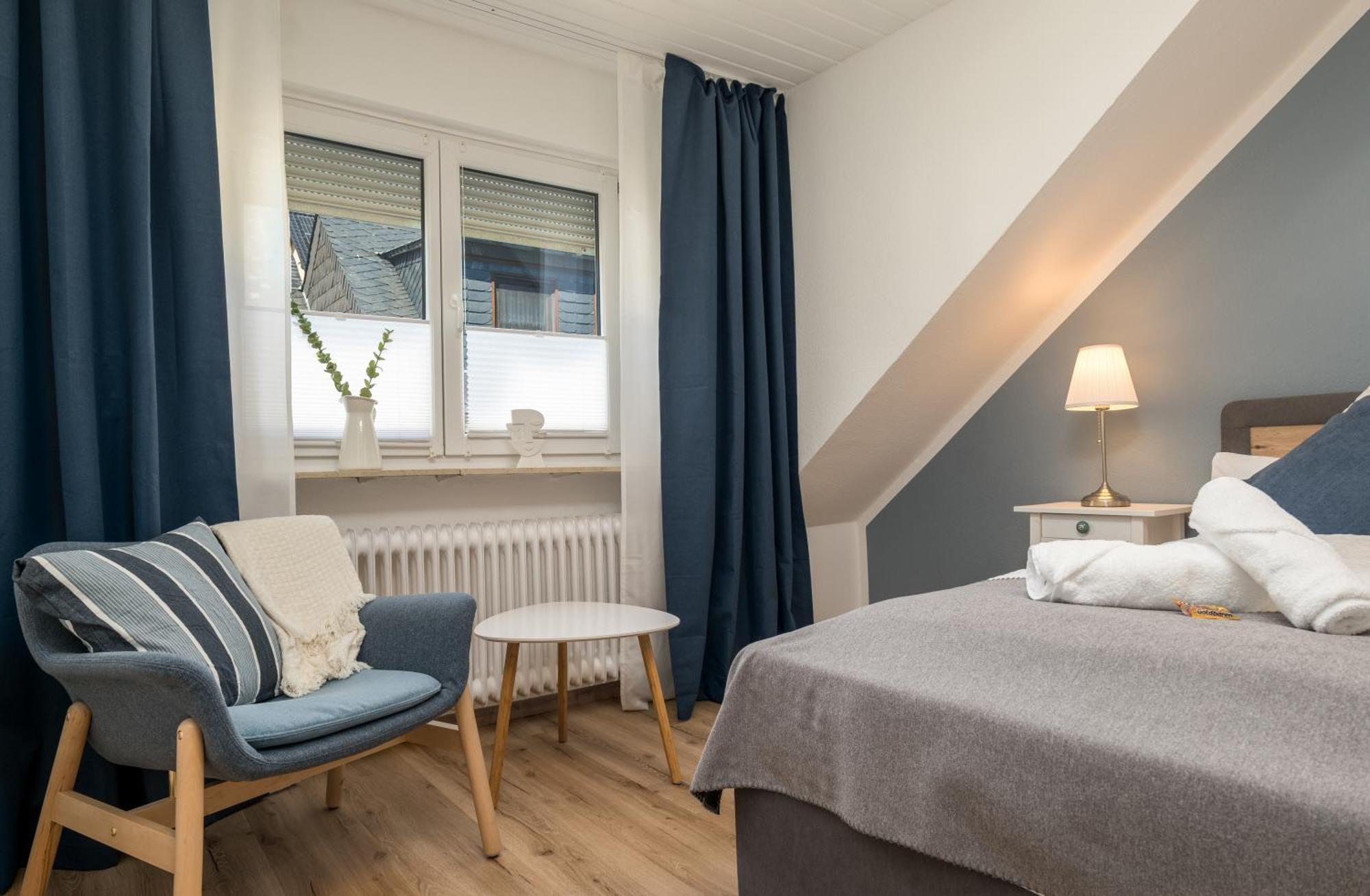 Riesling Appartement For 2 - 4 People - Billiards - Balcony With Mosel View - Parking - Wine Barrel Bar - Fully Equipped Kitchen - Netflix - Waiputv - 3 Km From Cochem Klotten Luaran gambar